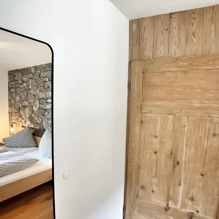 Auwirt Gæstehus 2*