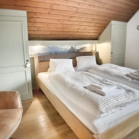 Gasthof Auwirt Guest house